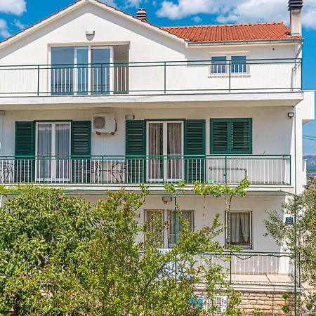 Gorgeous In With House Sea View Apartmán